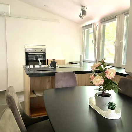 Διαμέρισμα Khan