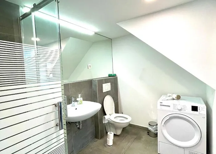 شقة Khan ليوبليانا